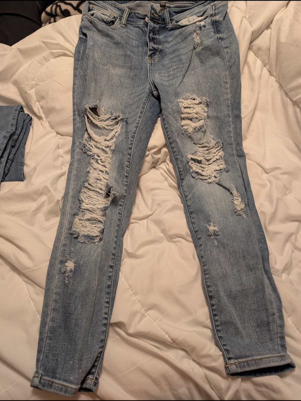 Judy Blue Light Blue Distressed Skinny Jeans